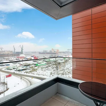 Doki Living By Blue Mandarin Parking & Foodhall Gdaňsk