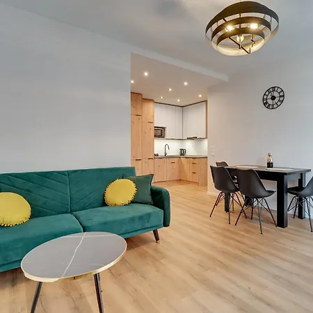 Doki Living By Blue Mandarin Parking & Foodhall *